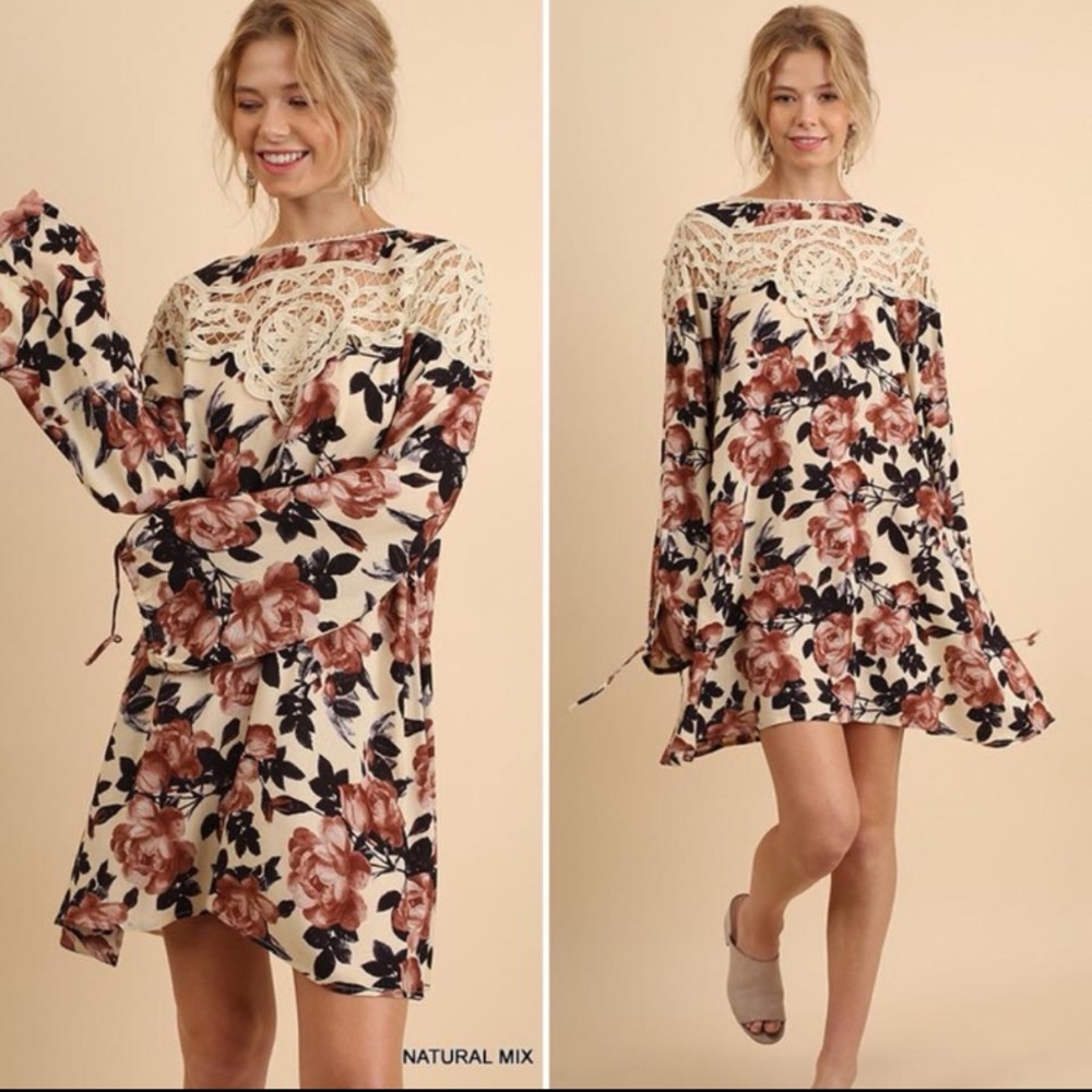 Floral Lace Mini Dress NWOT